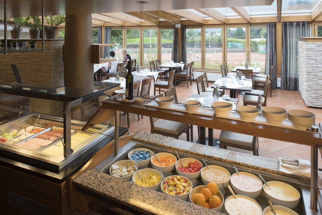 Momentum Hotel Anif Ngoại thất bức ảnh