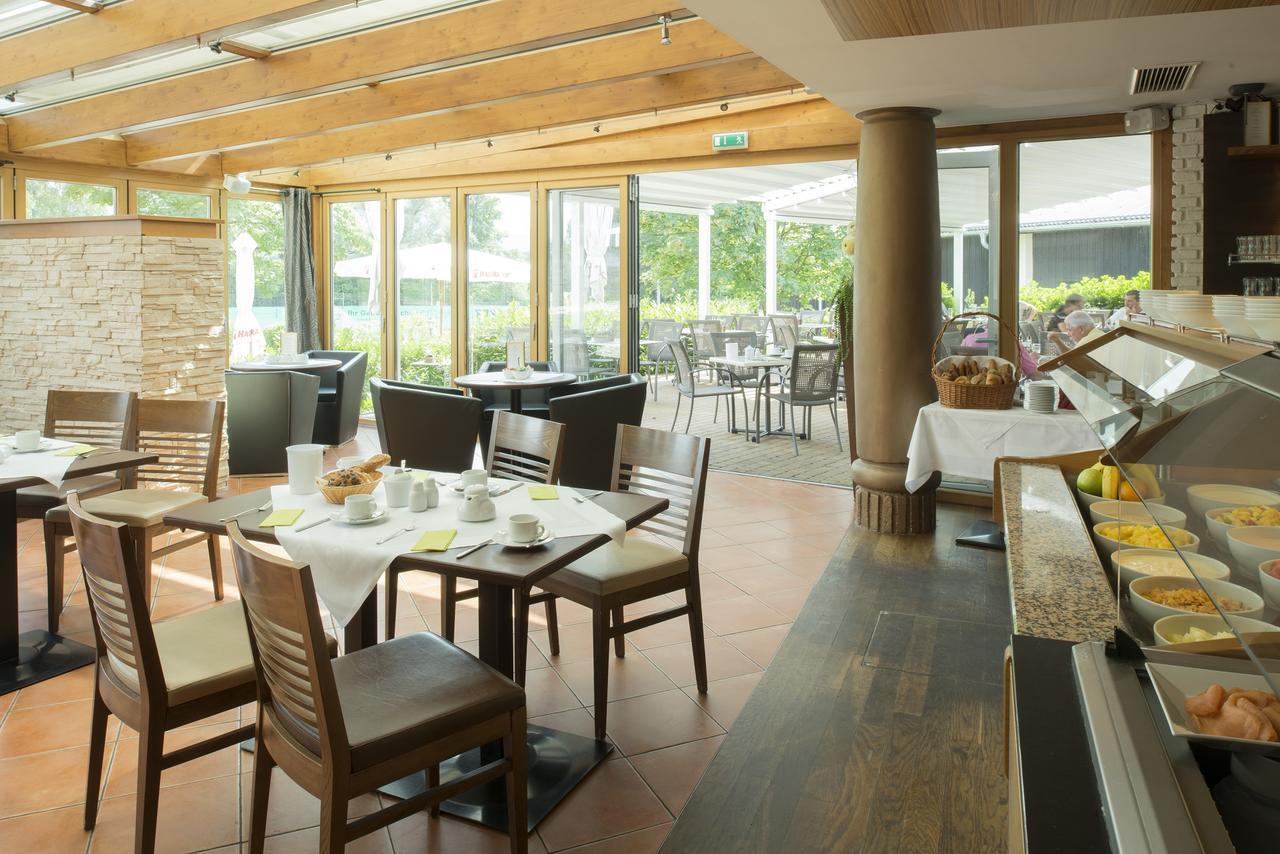Momentum Hotel Anif Ngoại thất bức ảnh