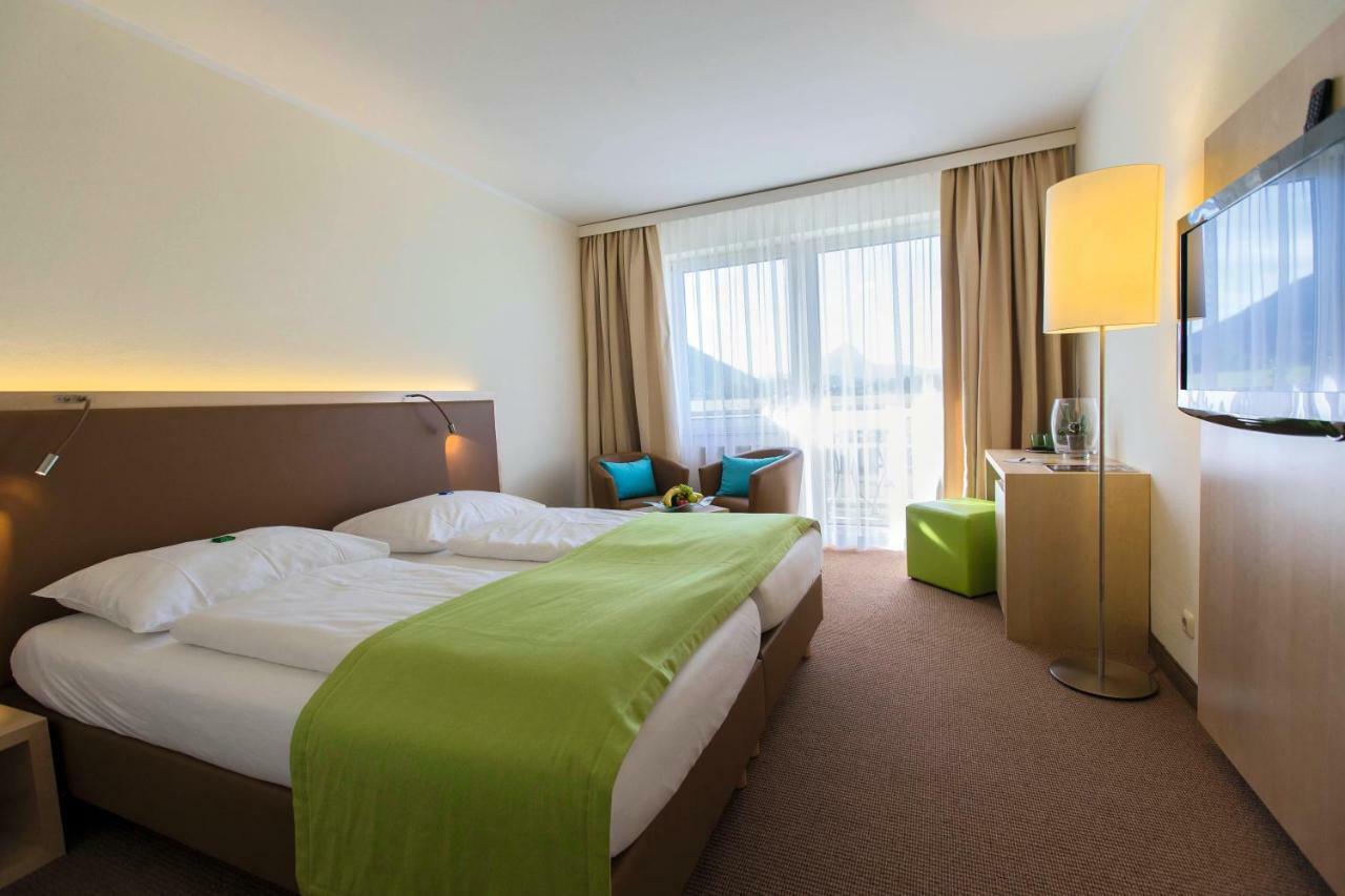 Momentum Hotel Anif Ngoại thất bức ảnh